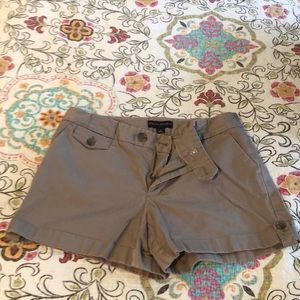 Banana Republic, khaki, 5 pocket, 3 inch inseam, size 6, shorts